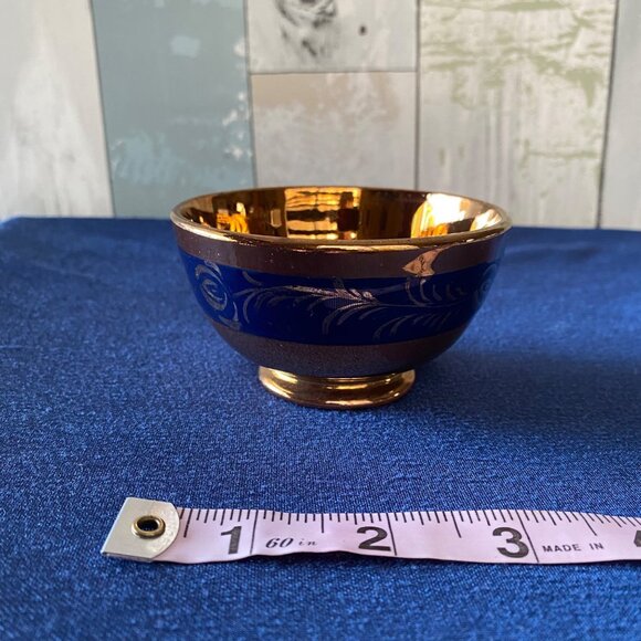 Vintage Gold & Cobalt Blue Porcelain Decorative Bowl 3 Inches - Picture 1 of 4
